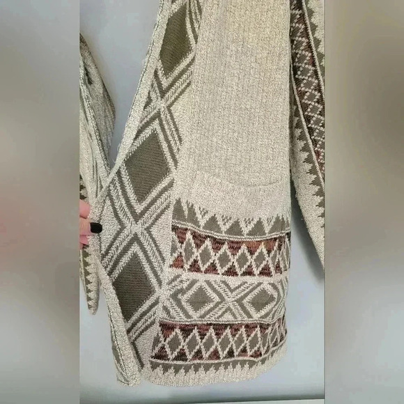 Lucky Brand Cardigan Sweater Womens Size M Jacquard Knit Aztec Geometric print - Picture 10 of 11
